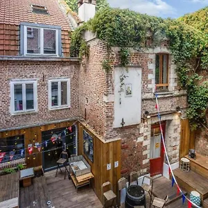 Hostal Gastama - The People - St André, Lila